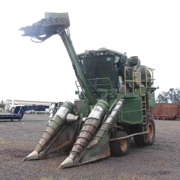 COLHEDORA DE CANA JOHN DEERE 3520 - MINAS GERAIS